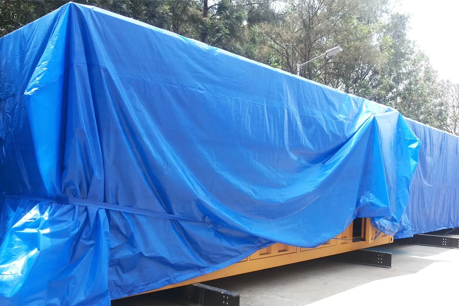 Tarpaulin kontena